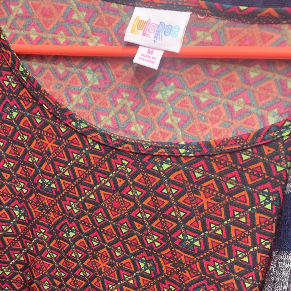 Lularoe - Picture 4 of 8